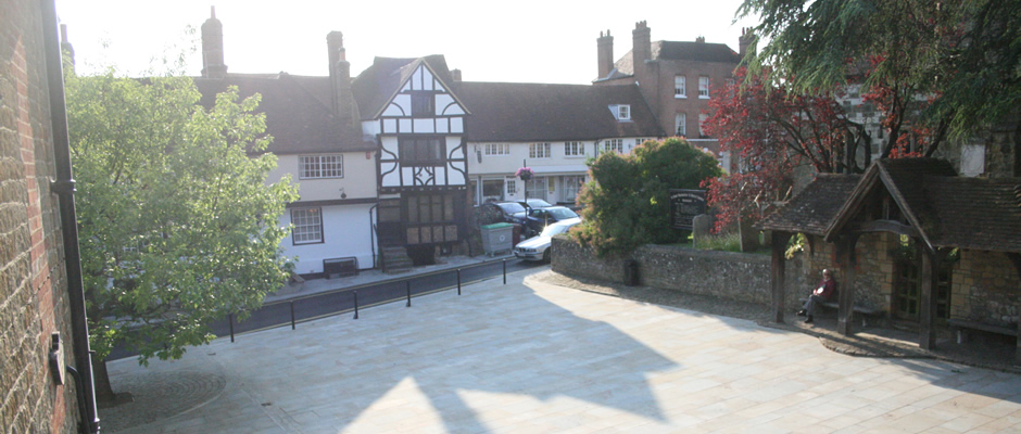 Midhurst Town Square is available for your special event. Please use this form to contact the Town Trust for full details or to make a booking.